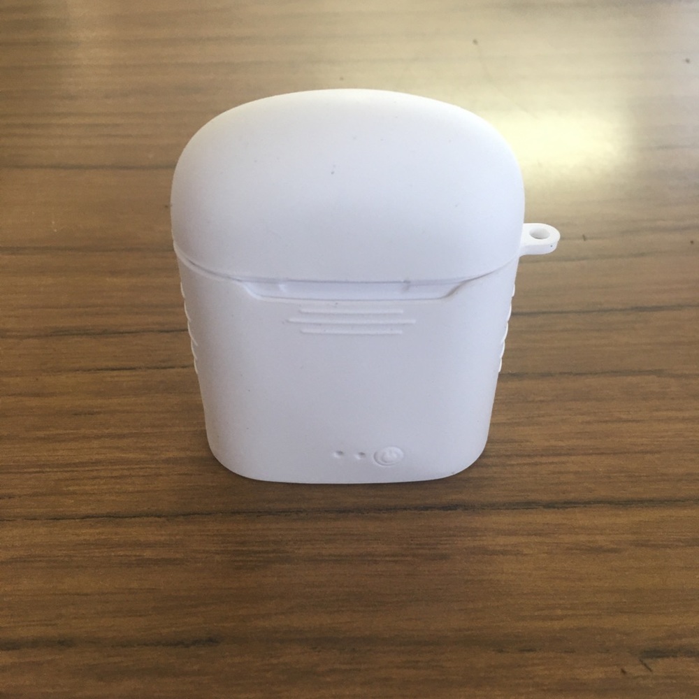 New silicon AirPods case cover